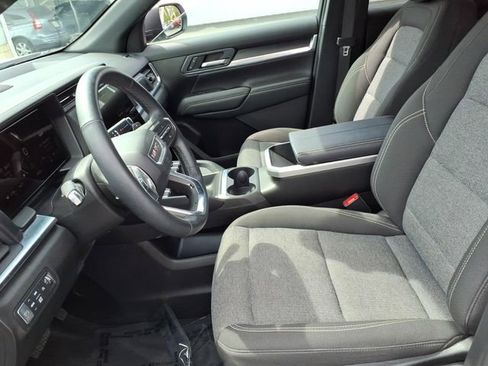 Used 2025 GMC Terrain Elevation AWD/4WD image 14