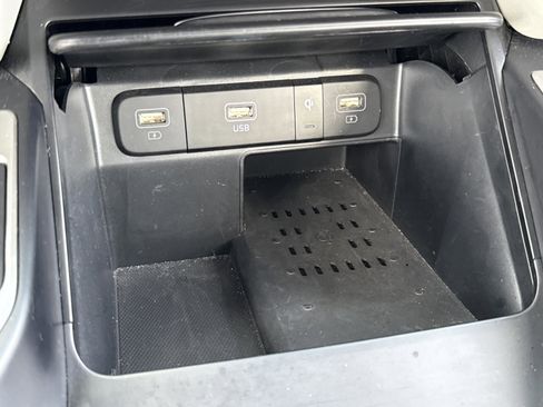 Used 2023 Kia Sorento EX image 10