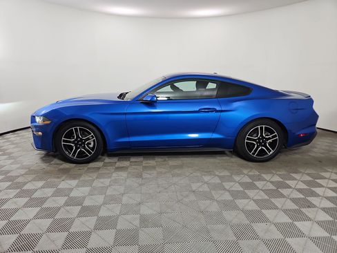Used 2019 Ford Mustang Coupe w/ Equipment Group 101A RWD image 4