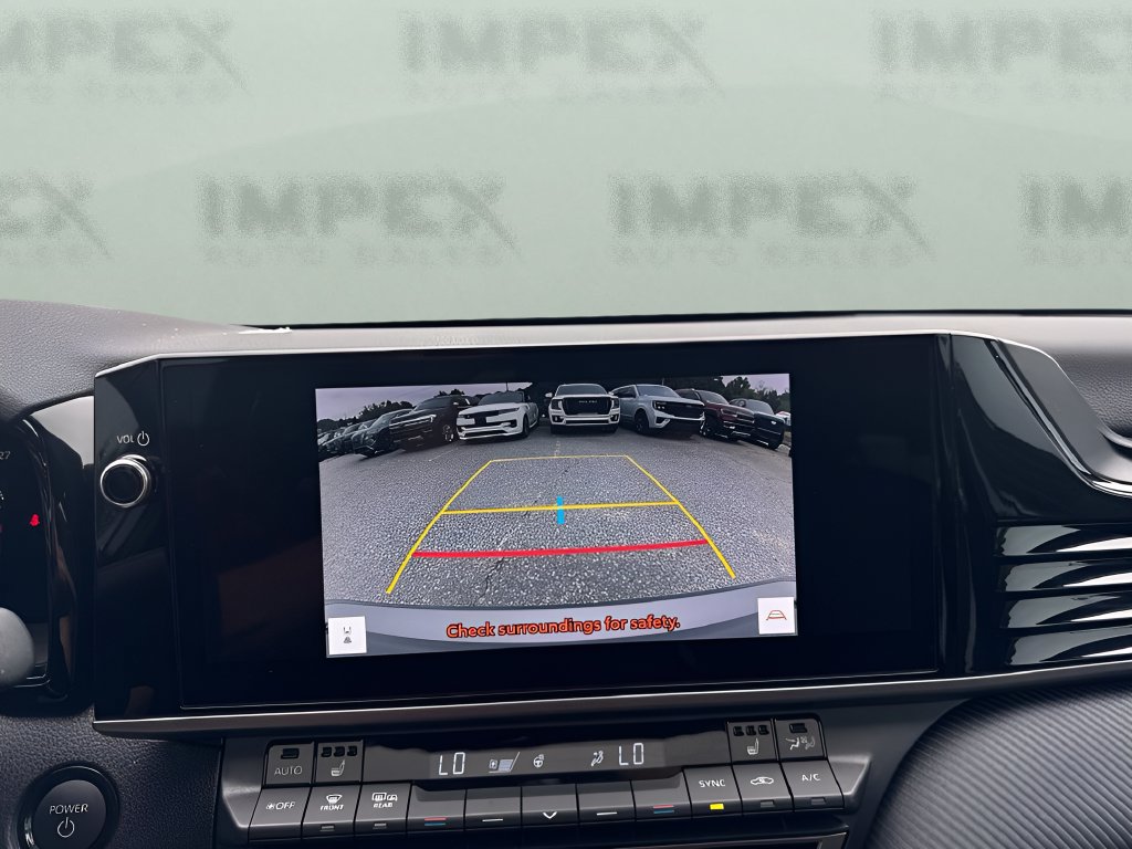 Used 2025 Toyota Camry SE FWD image 18
