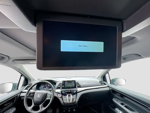 Certified 2024 Honda Odyssey Touring image 27