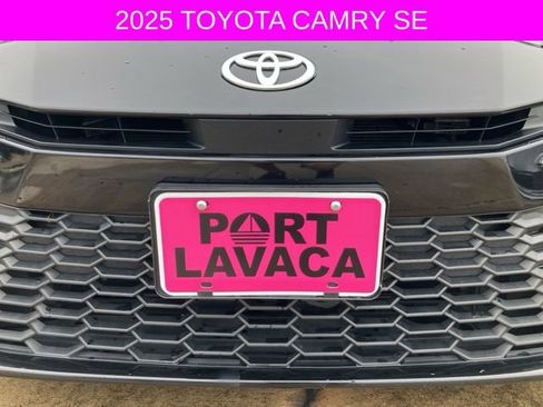 Used 2025 Toyota Camry SE FWD image 34