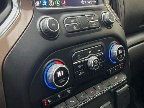 Used 2023 Chevrolet Silverado 3500 High Country image 61