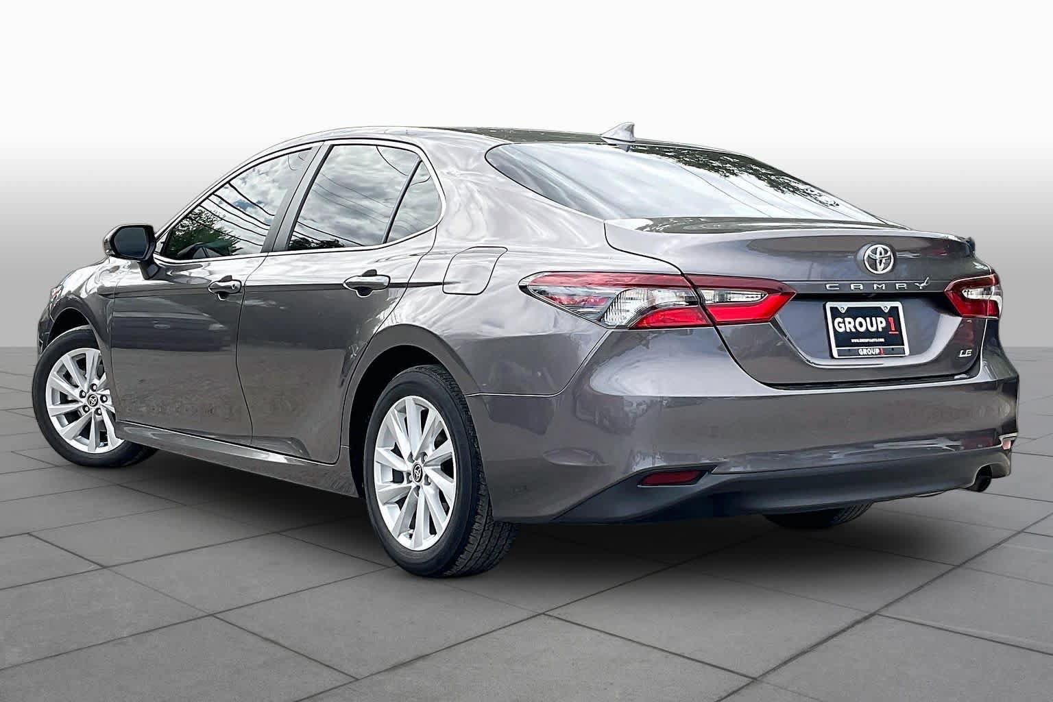 Used 2024 Toyota Camry LE w/ Convenience Package FWD image 12