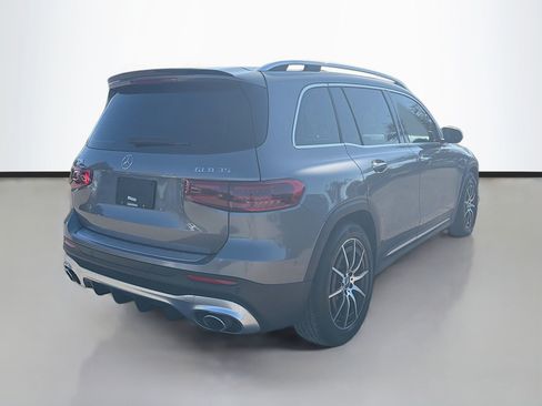 Used 2025 Mercedes-Benz GLB 35 AMG 4MATIC image 4