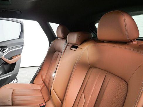 Used 2024 Audi Q8 e-tron Premium Plus AWD/4WD image 42