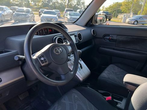 Used 2013 Scion xB image 10