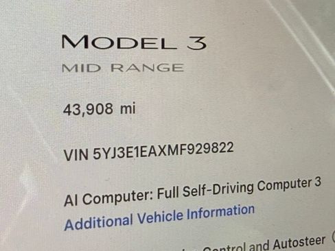 Used 2021 Tesla Model 3 Standard Range Plus RWD image 4