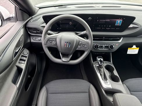 New 2026 Buick Envista Preferred FWD image 25