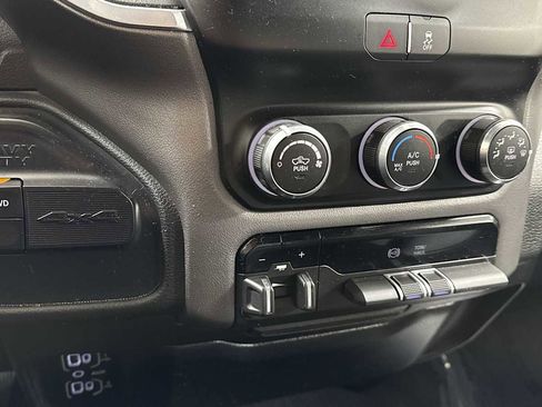 Used 2021 RAM 3500 Big Horn image 21