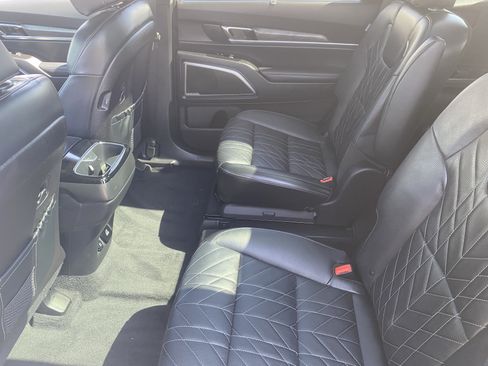 Certified 2024 Kia Telluride SX Prestige X-Line AWD/4WD image 16
