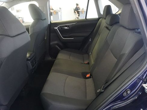 Used 2024 Toyota RAV4 XLE FWD image 17