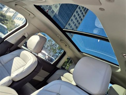 New 2026 Lincoln Nautilus Reserve image 9