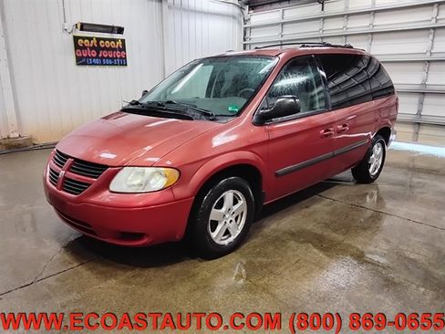 Used 2005 Dodge Caravan SXT FWD image 4