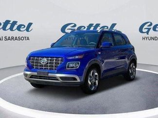 Certified 2025 Hyundai Venue SEL video 1