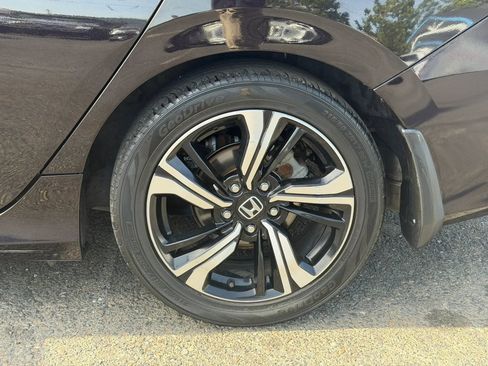 Used 2016 Honda Civic Touring image 18