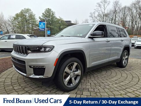 Used 2021 Jeep Grand Cherokee L Limited image 3