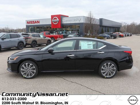 New 2025 Nissan Altima 2.5 SL image 3