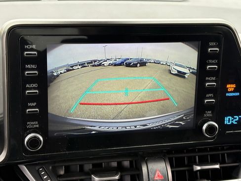 Used 2019 Toyota C-HR XLE image 24