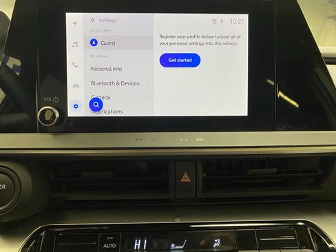 Used 2025 Toyota Prius LE image 40