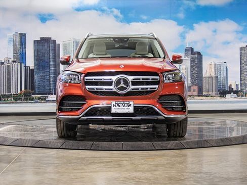 Certified 2022 Mercedes-Benz GLS 450 4MATIC image 3
