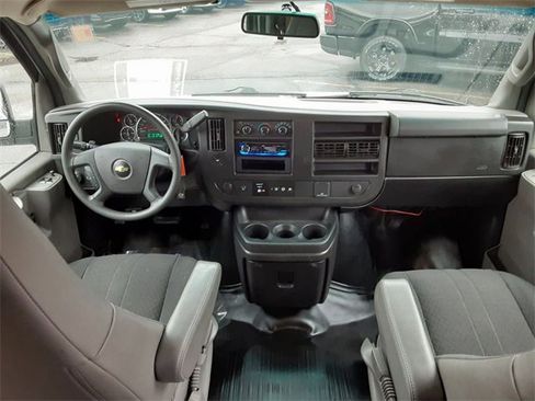 Used 2021 Chevrolet Express 2500 w/ Driver Convenience Package image 18