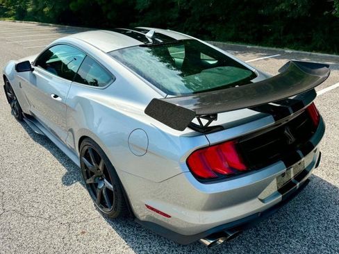 Used 2020 Ford Mustang Shelby GT500 w/ Carbon Fiber Track Pack RWD image 11