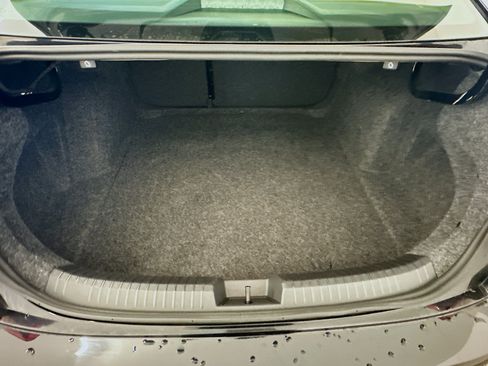 Used 2025 Volkswagen Jetta SE FWD image 30