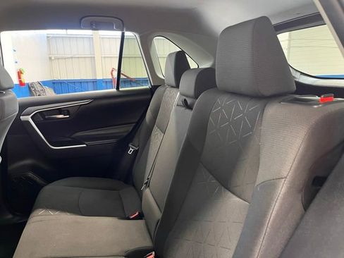 Used 2024 Toyota RAV4 XLE FWD image 16
