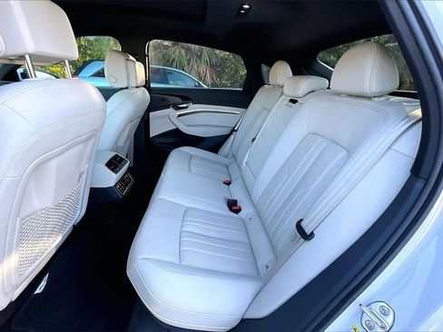 Certified 2024 Audi Q8 e-tron Premium Plus image 17