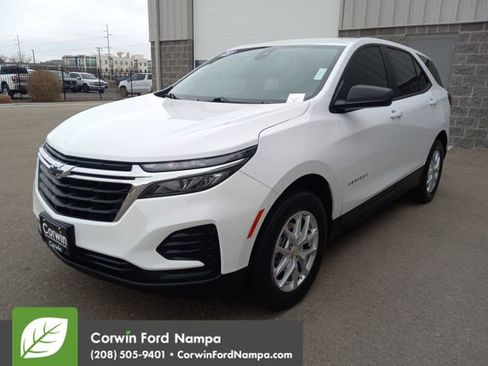 Used 2023 Chevrolet Equinox LS w/ LS Convenience Package image 7