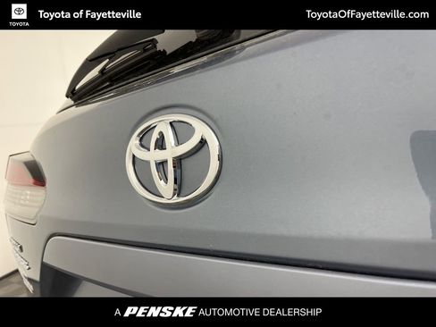 Used 2026 Toyota Corolla Cross LE image 10