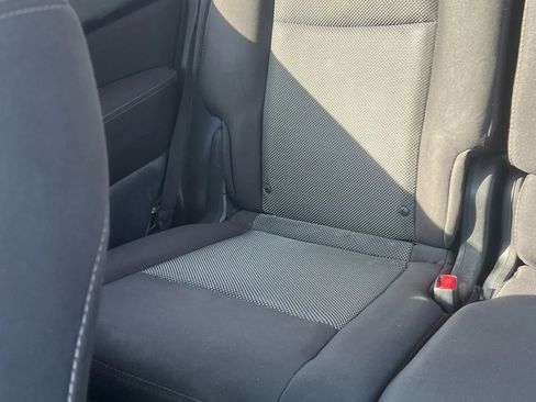 Used 2017 Nissan Pathfinder SV image 21