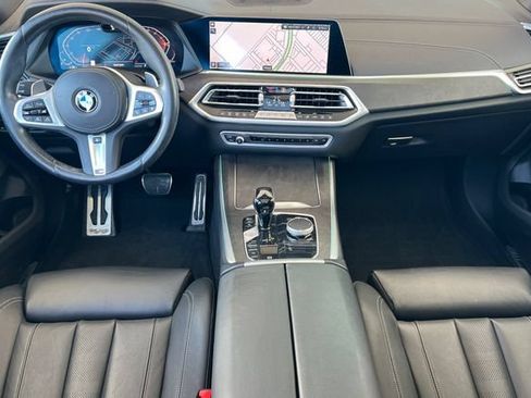 Used 2022 BMW X5 xDrive40i w/ M Sport Package AWD/4WD image 16