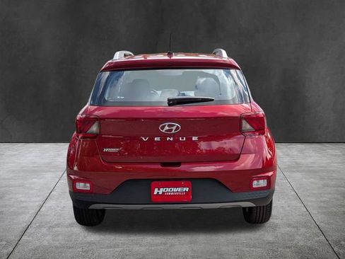 Used 2025 Hyundai Venue SEL FWD image 6