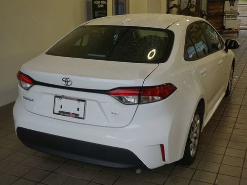 Used 2023 Toyota Corolla LE FWD image 13