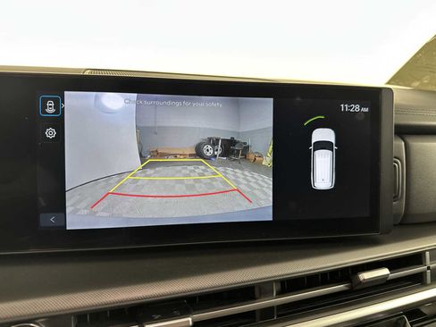 Used 2025 Hyundai Santa Fe SE FWD image 19