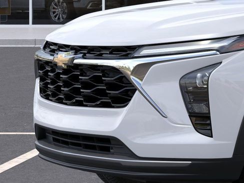 New 2026 Chevrolet Trax LT w/ Driver Confidence Package FWD image 13