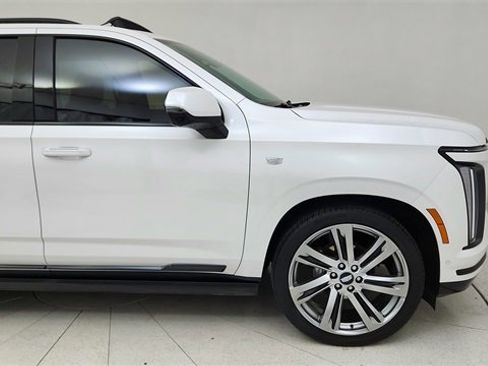 Used 2025 Cadillac Escalade Sport w/ Touring Package image 8