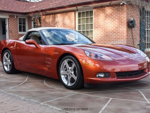 Used 2006 Chevrolet Corvette Convertible w/ Preferred Equipment Group RWD image 17