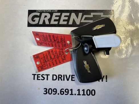 Used 2026 Chevrolet Equinox LT w/ Safety and Technology Package FWD image 23