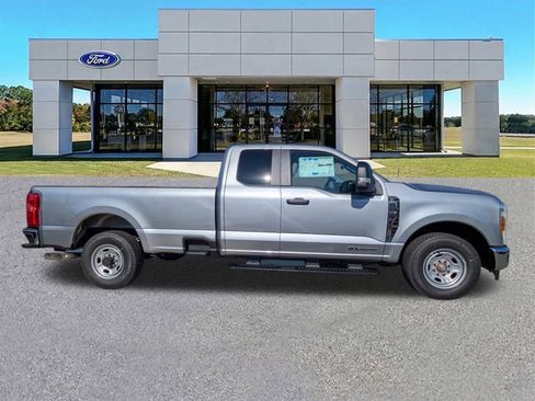New 2026 Ford F250 XL RWD image 3