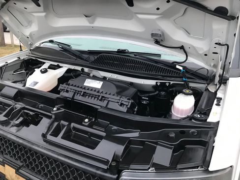 Used 2022 Chevrolet Express 2500 LS image 38