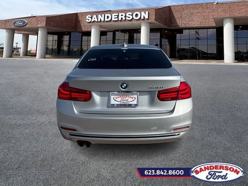 Used 2018 BMW 330i Sedan w/ Convenience Package image 4