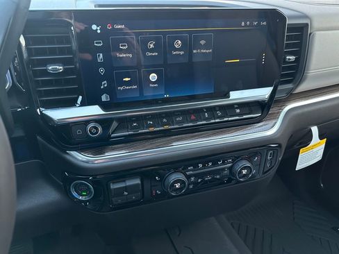 New 2026 Chevrolet Silverado 1500 LT w/ Z71 Off-Road Package image 23