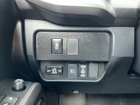 Used 2021 Toyota Tacoma TRD Sport w/ Technology Package AWD/4WD image 20