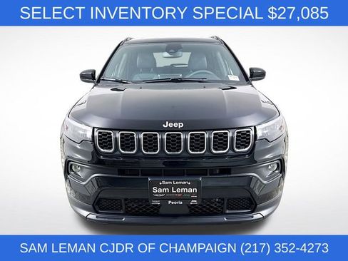 New 2026 Jeep Compass Latitude image 2