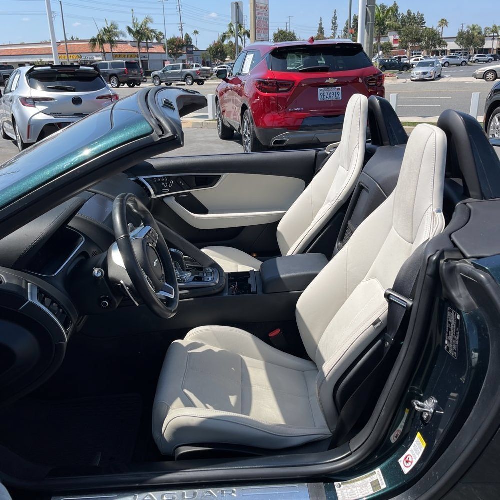 Used 2021 Jaguar F-TYPE Convertible RWD image 5