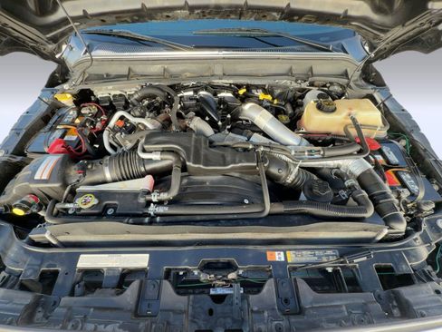 Used 2016 Ford F350 Lariat w/ Lariat Ultimate Package image 31