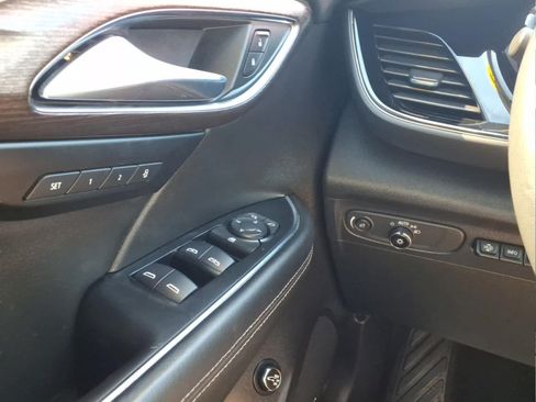 Used 2023 Buick Envision Avenir FWD image 26